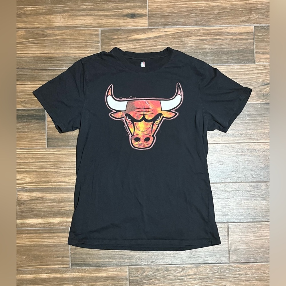 NBA Chicago Bulls 1966 Apparel Black And Red Graphic Tee